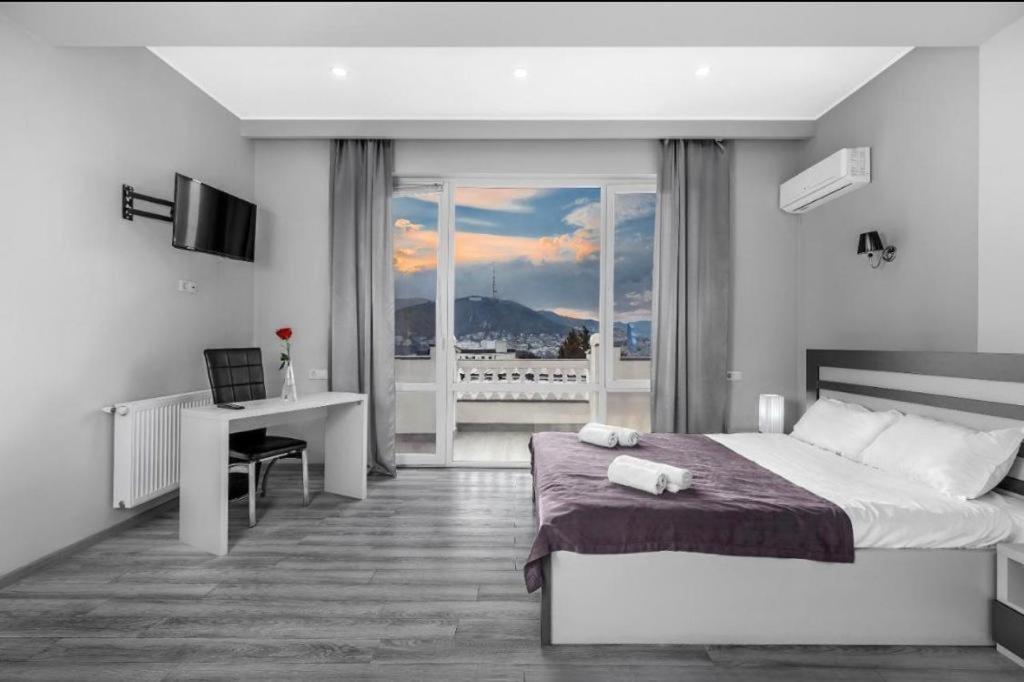 White House Hotel Tbilisi Eksteriør billede