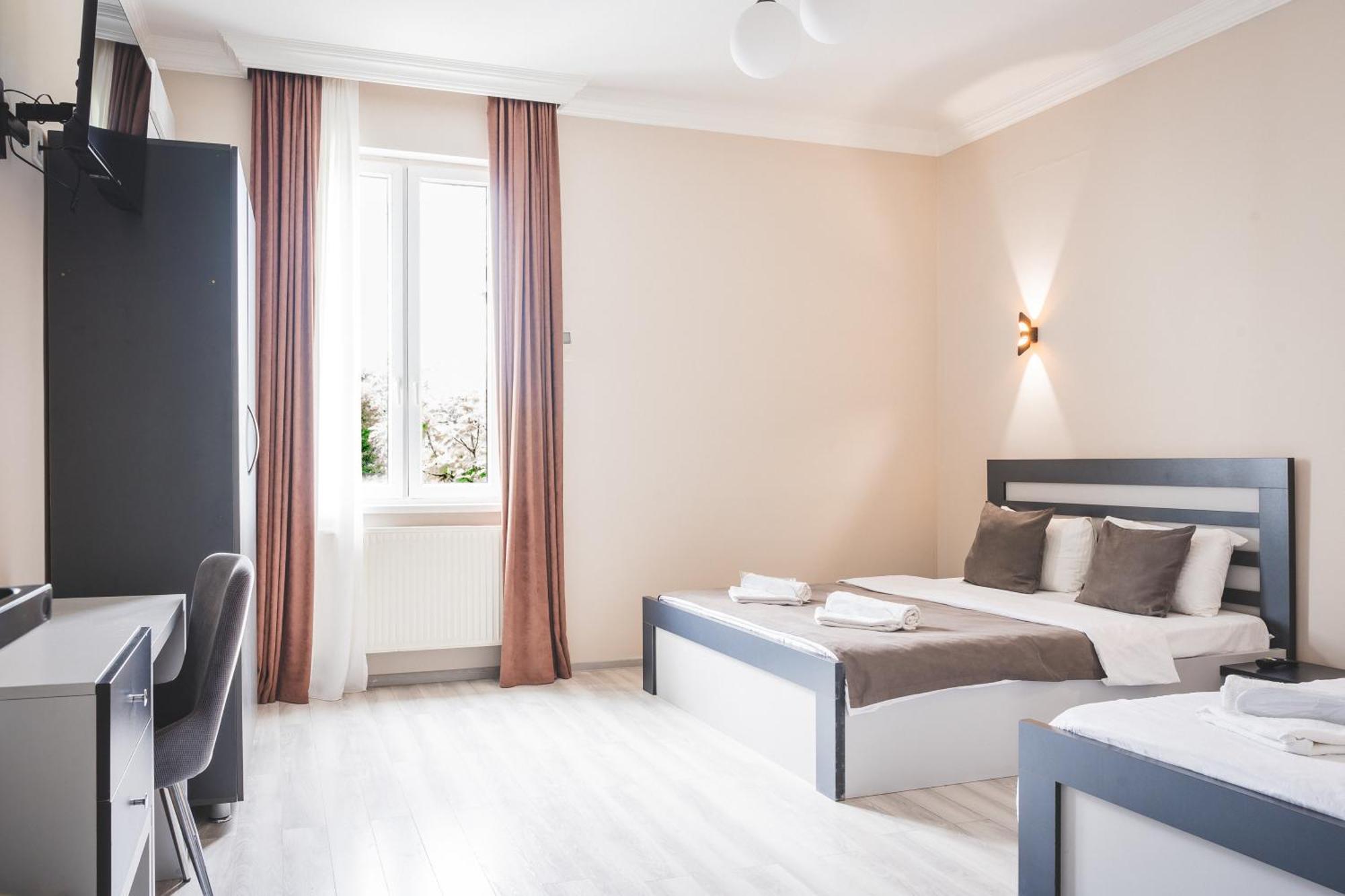 White House Hotel Tbilisi Eksteriør billede