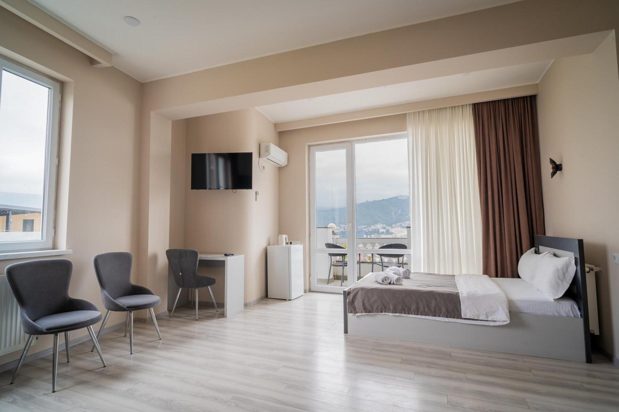 White House Hotel Tbilisi Eksteriør billede